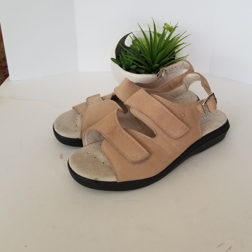 NEW! Propet leather comfort sandals hook and loop
